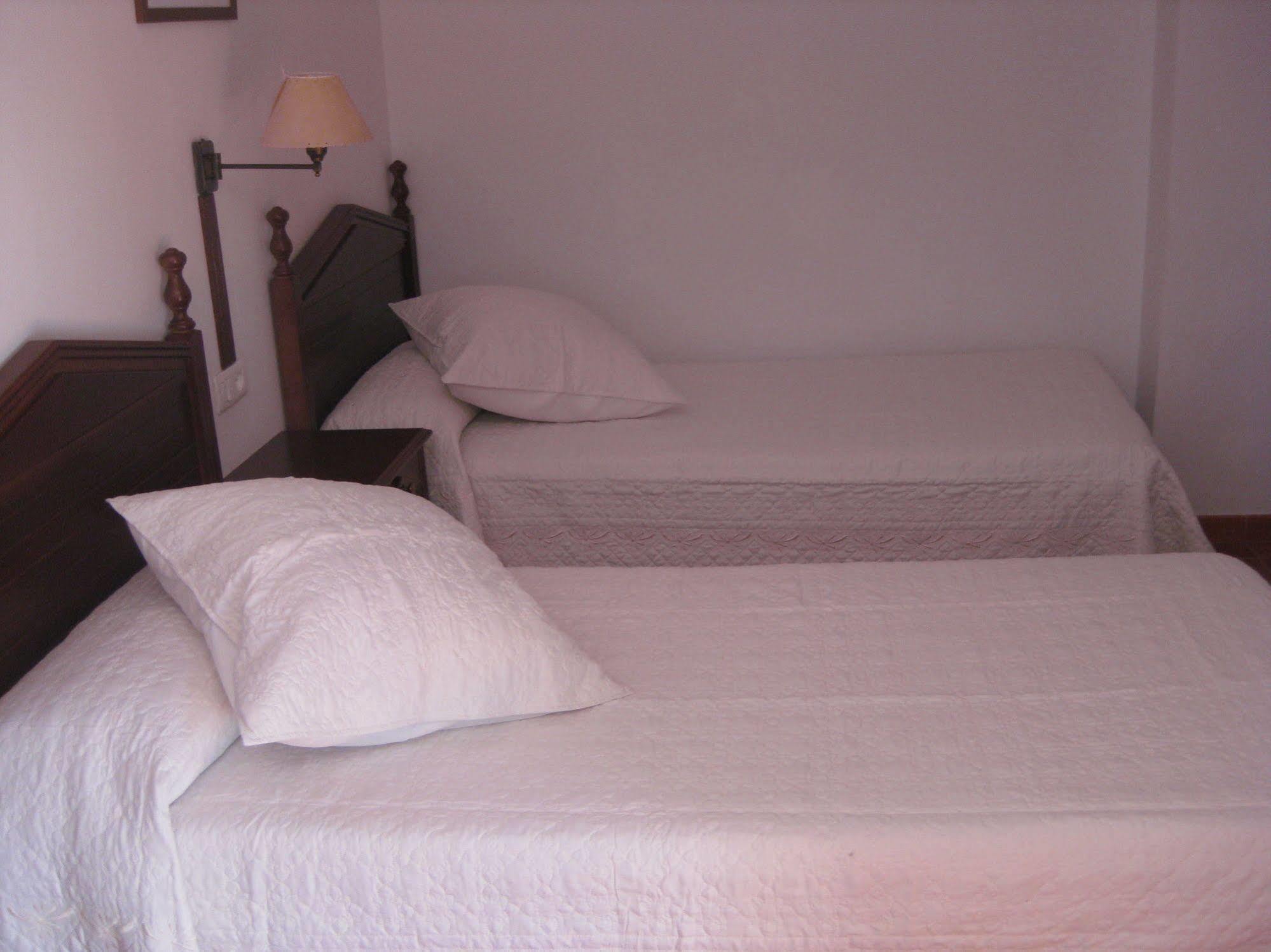 Hostal El Cascapenas De La Alpujarra 카피레이라 외부 사진